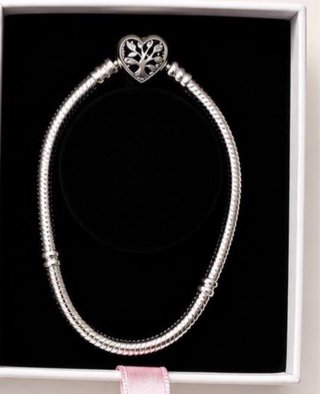 Pulsera de Plata con Cierre de Corazón
