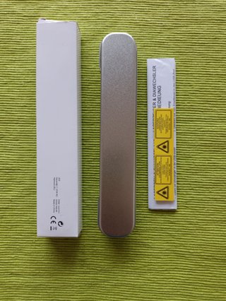 Bluetooth Laser pointer and slide changer