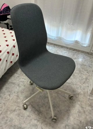 Silla de escritorio gris