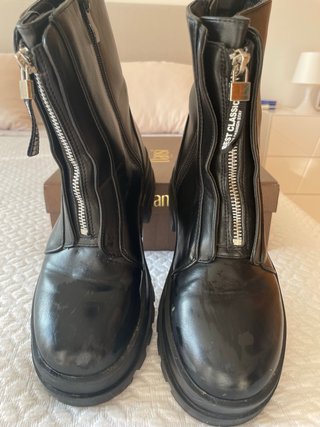 Botas de media caña negras
