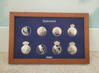 Colección 8 Escudos Históricos Real Madrid