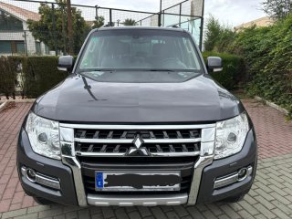 Mitsubishi Montero 2016