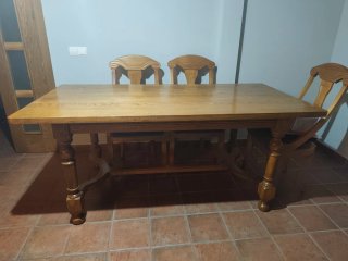 Mesa de Madera Maciza de Castaño