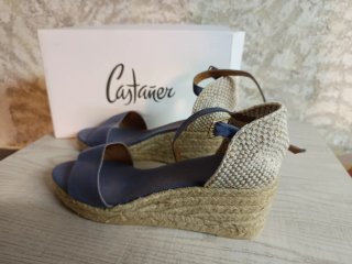 Sandalias Castañer con cuña. Usadas un par de vece