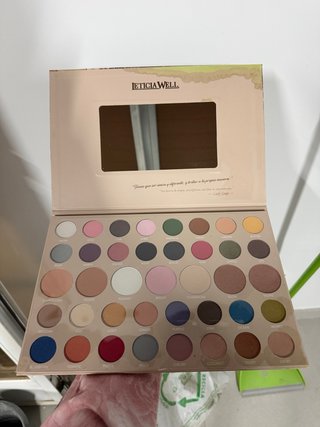 Paleta de sombras de ojos Leticia Well