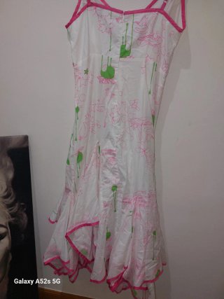 Vestido Estampado con Volantes