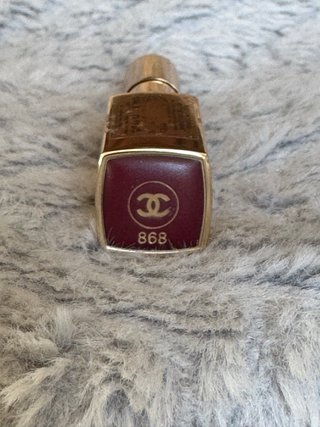 Batom Chanel 868