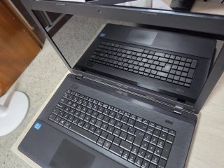 Portátil Asus X75A 17,3" – i3, 8 GB RAM, 500 GB