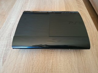 PlayStation 3 Super Slim 500gb + Mando
