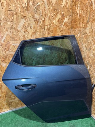 Puerta Trasera derecha Seat León