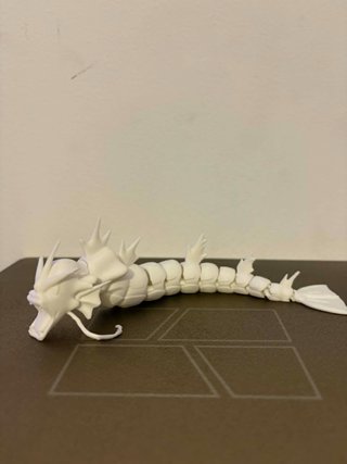 Figura Gyarados Articulada