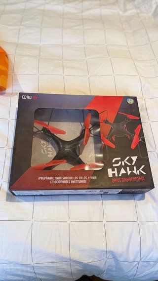 Dron Sky Hawk RC 2.4 GHz, modelo Y020 / ref. 75837