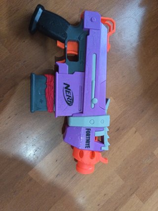 Pistola Nerf Fortnite