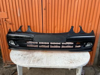 Paragolpes delantero Mercedes W211 con Xenon
