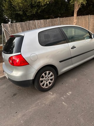 Volkswagen Golf 5 Gasolina 3P