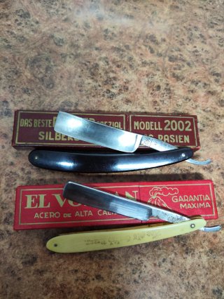2 Navajas de Afeitar con Estuche