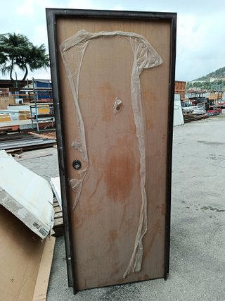 Puerta Exterior de Madera