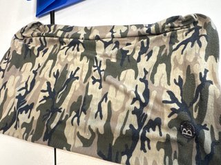 Buff de cuello mimetizado