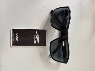 Gafas de sol Arnette negras