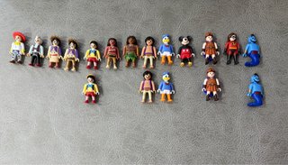 Colección de 16 Figuras Disney
