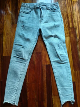 Pantalón Vaquero Gris