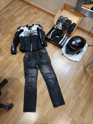 Equipación Moto Completa AGV IXON Armure