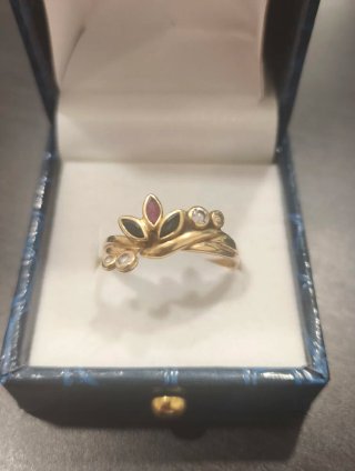 Anillo de oro 18K