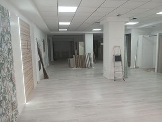 Local comercial en venta en Benalúa en Alicante
