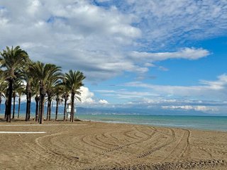 Piso en alquiler en La Carihuela en Torremolinos