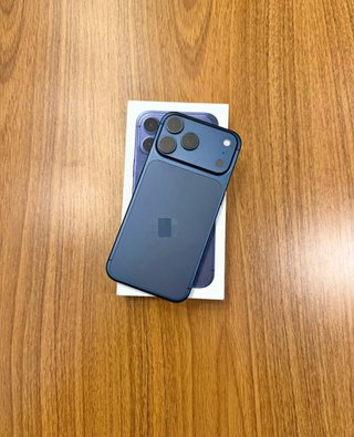 iPhone 17 Pro Max Azul