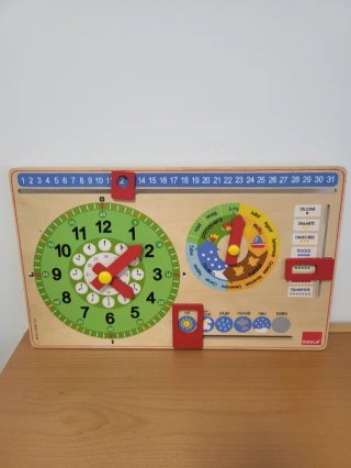 Calendario Educativo de Madera Goula