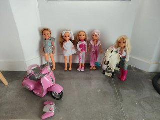 Conjunto di bambole Nancy e Lucas con accessori
