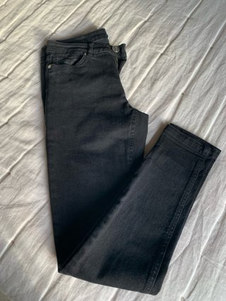 Pantalón vaquero negro Bimba y Lola