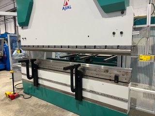 Plegadora Hidráulica AJIAL URBIKSEN 160 Tn CNC