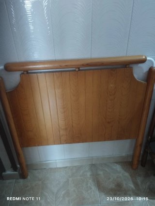 Cabecero de Madera de Pino