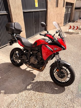 Yamaha Tracer 7 (2021) - Casi todos los extras