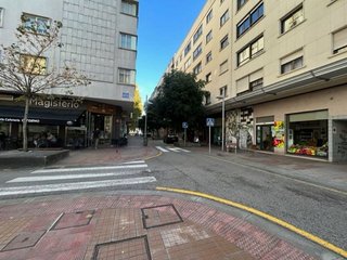 Local comercial en venta en Zona de Plaza de Barcelos en Pontevedra
