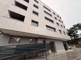 Garaje en venta en La Magdalena - Versalles en Avilés