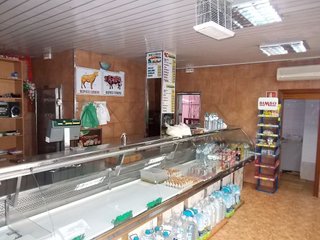 Local comercial en alquiler en Cerdanyola sur en Mataró