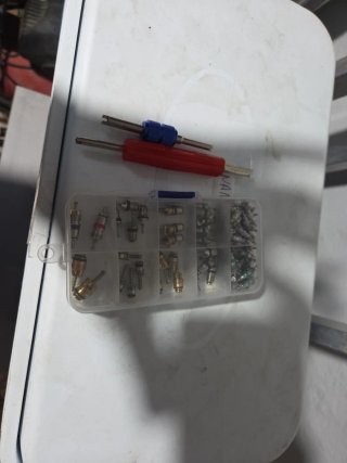Set de obuses y herramientas para válvulas
