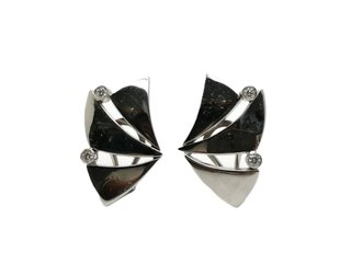 Pendientes de Oro Blanco 18 Kt. 9.7gr. 2a mano