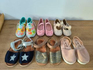 Lote de 6 pares de zapatos niña talla 25