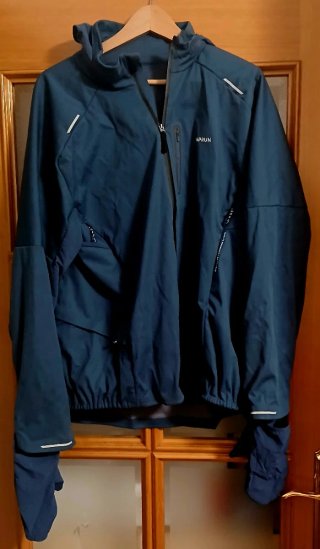 Chubasquero Kiprun 900