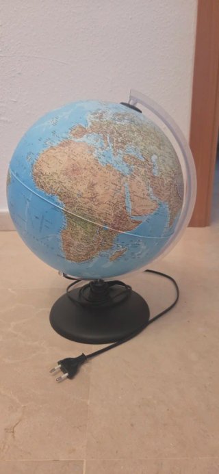 Globo Terráqueo con Luz