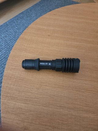 Linterna Olight Warrior X4