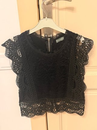 Blusa Negra de Encaje Inside