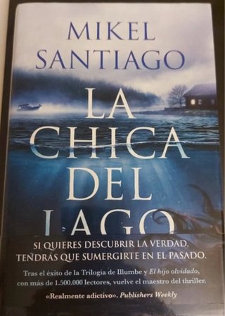 Libro La chica del lago. Mikel Santiago