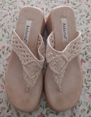 Sandalias Andarina Beige