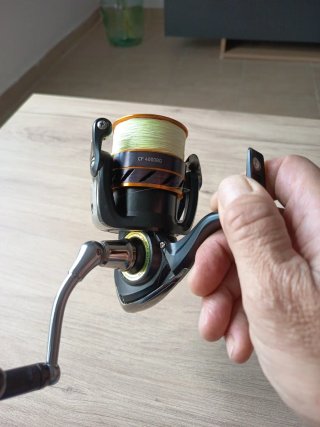 Carrete de Spinning Daiwa CF 4000BG