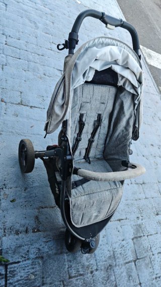 Carrito de bebé plegable Valco Baby Gris